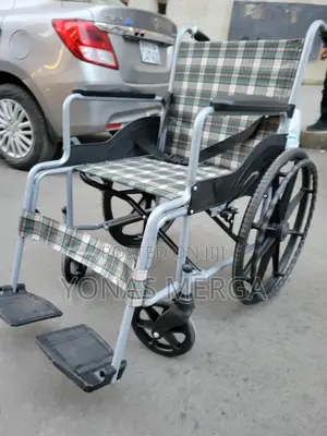 Wheelchair//Used for Standing Training for Patients巨人員wheelchair