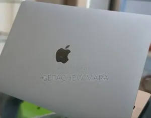 New Laptop Apple MacBook 2020 8GB Apple M2 SSD 256GB