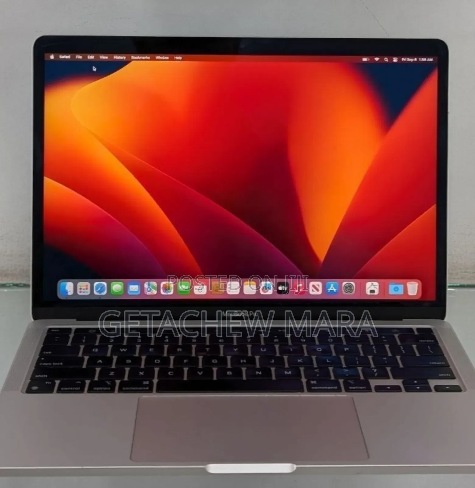 New Laptop Apple MacBook 2020 8GB Apple M2 SSD 256GB