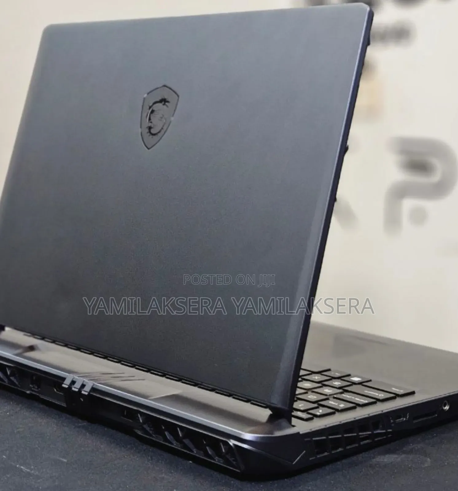 New Laptop MSI Vector 16 HX AI A2XWIG 16GB Intel Core Ultra 7 SSD 1T