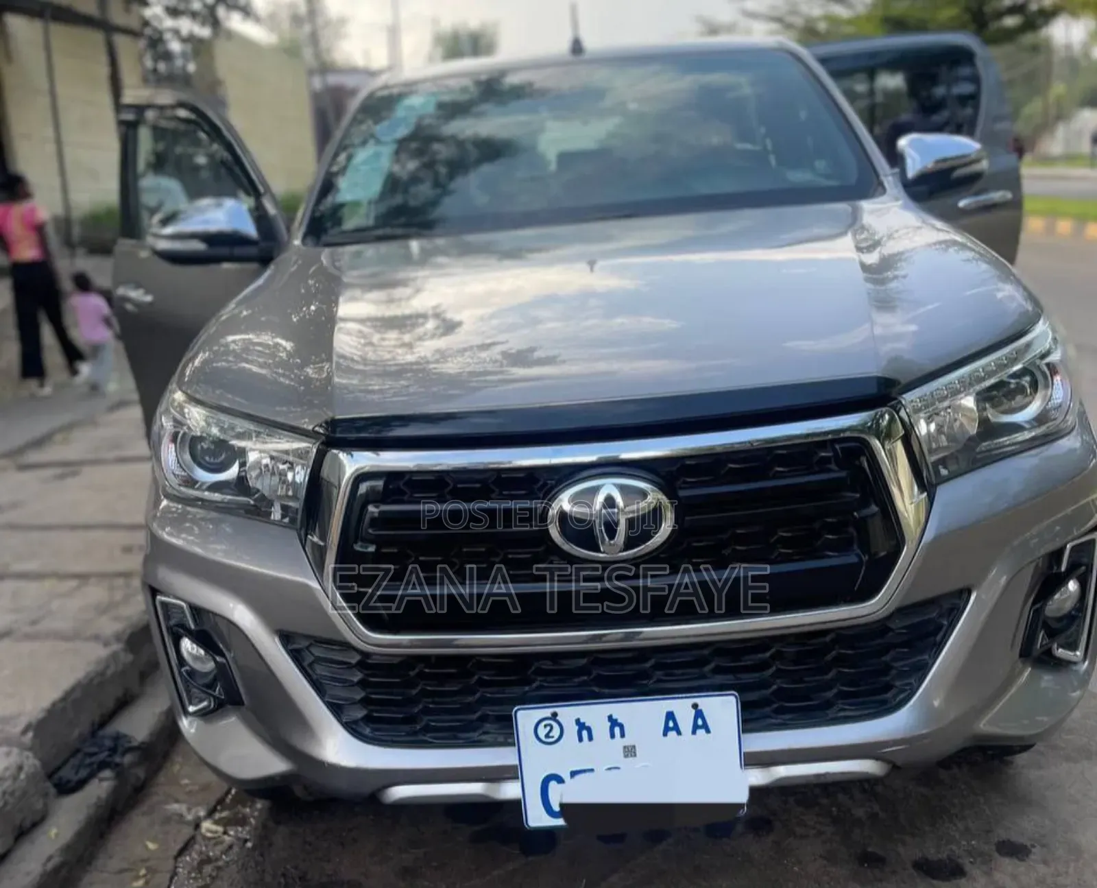 Toyota Hilux 2019 Silver