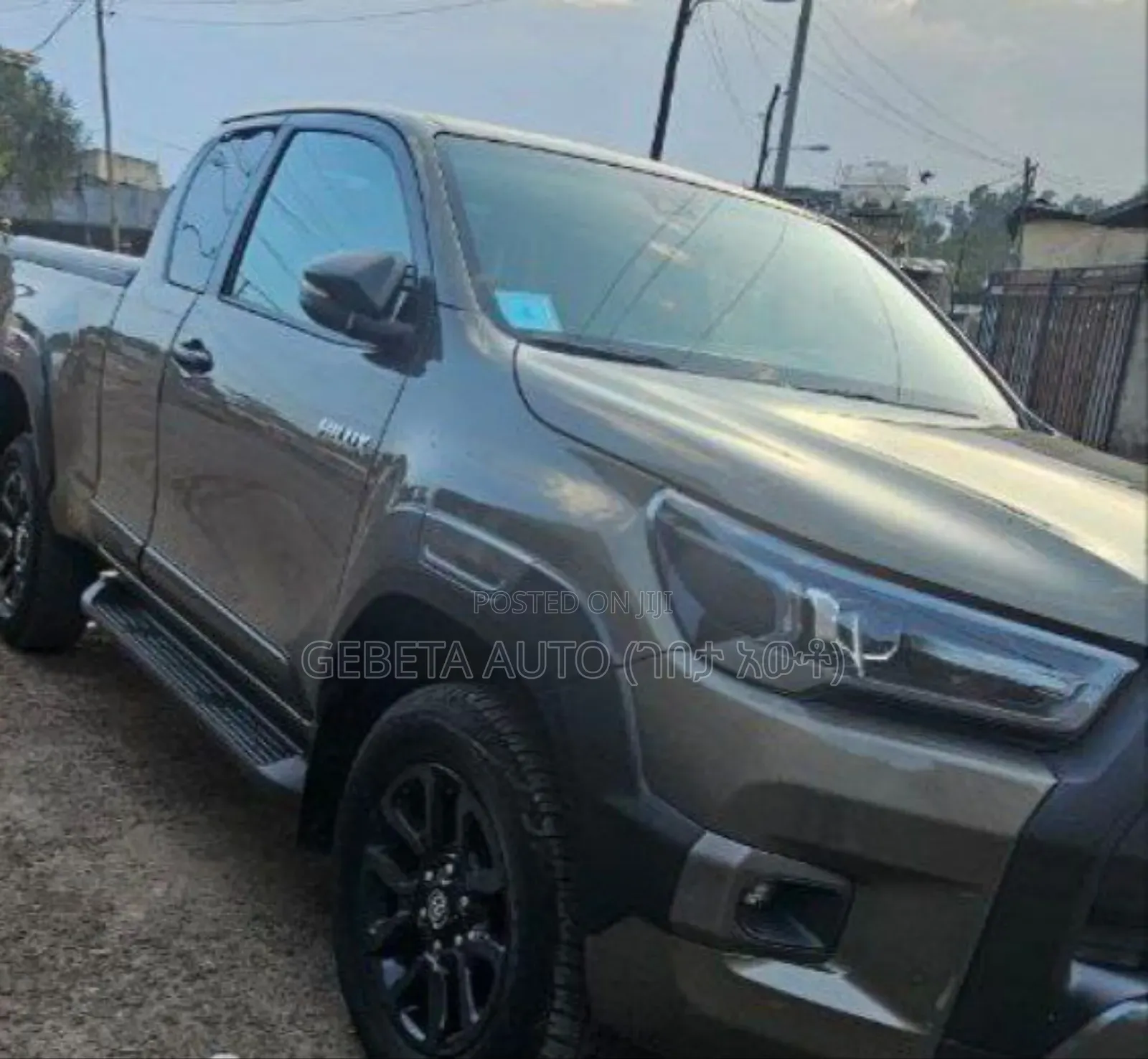 Toyota Hilux 2023 Silver