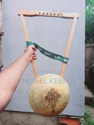 Photo - ክራር ጥራታቸውን የጠበቁ ፍልፍል ዋንዛ ገበቴ የተሰሩ (Kirar)