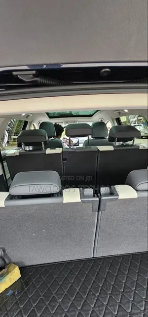 New Volkswagen ID.6 2022 Matt Black