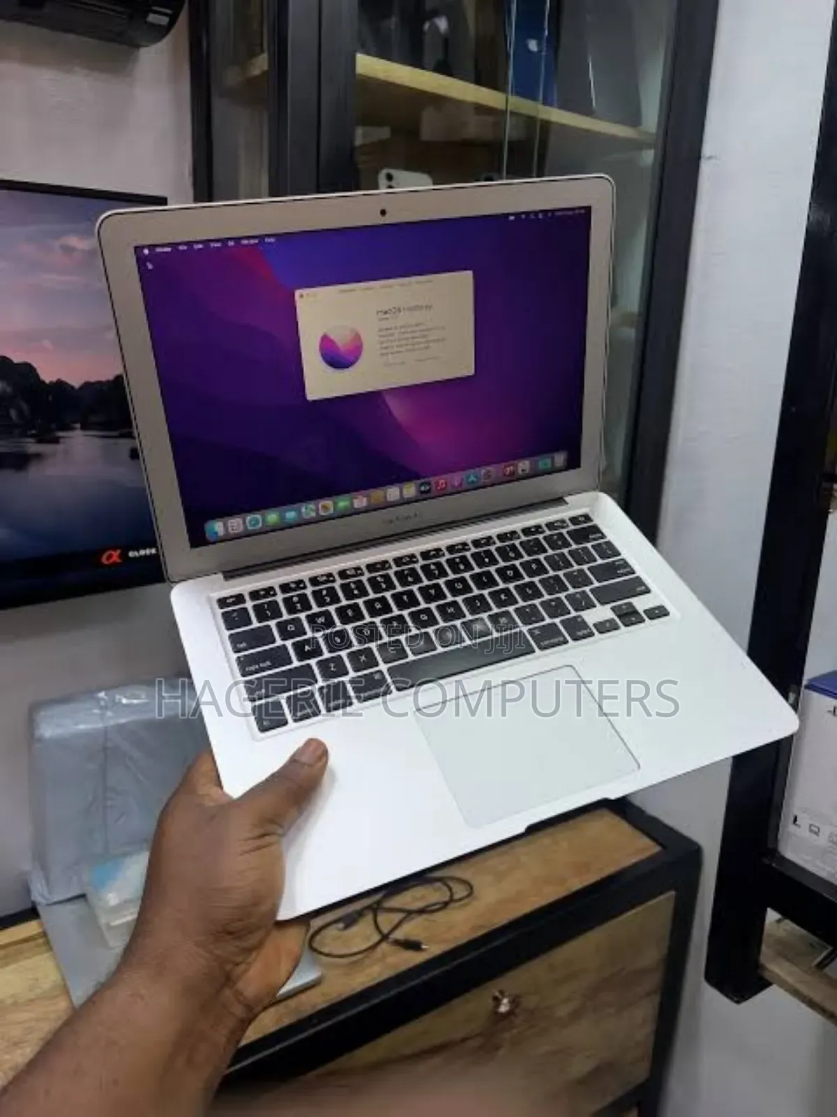 New Laptop Apple MacBook Air 2015 4GB Intel Core I5 SSD 128GB