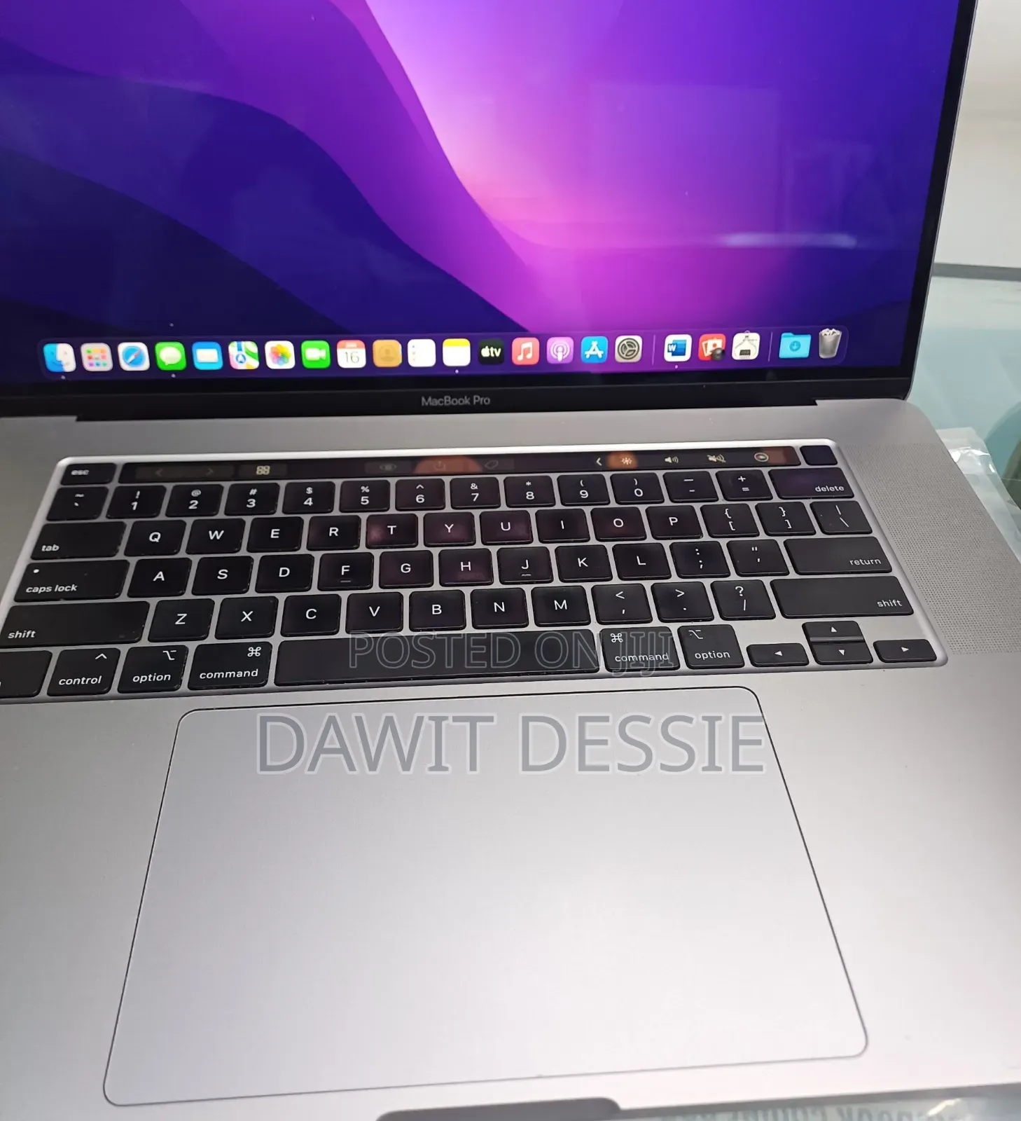 New Laptop Apple MacBook Pro 2019 32GB Intel Core I9 SSD 1T