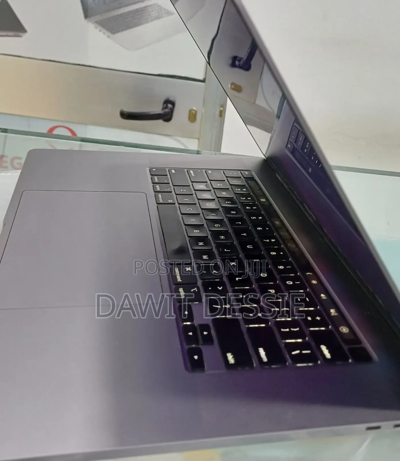 New Laptop Apple MacBook Pro 2019 32GB Intel Core I9 SSD 1T