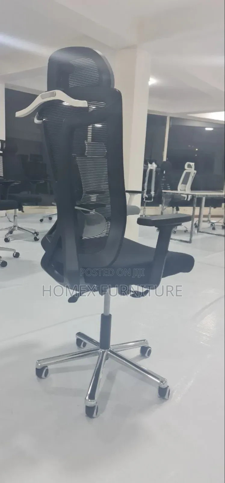 High-Back Mesh Manager Chair – Strong and Stylish