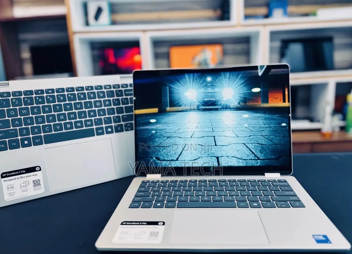 New Laptop HP OmniBook 5 14" 16GB Intel Core 7 SSD 1T