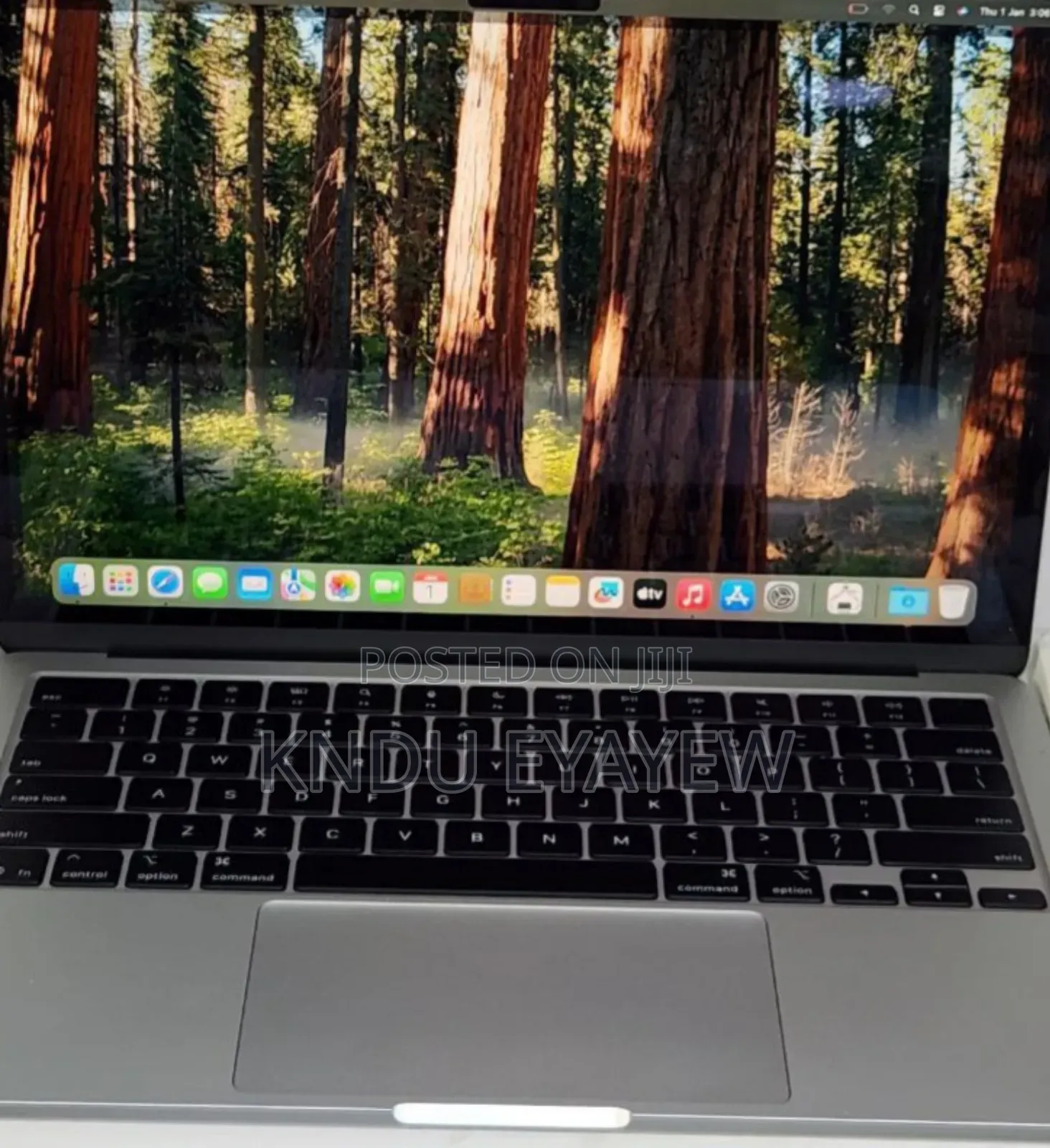 New Laptop Apple MacBook Air 2025 M4 13-Inch 16GB Apple M4 SSD 256GB