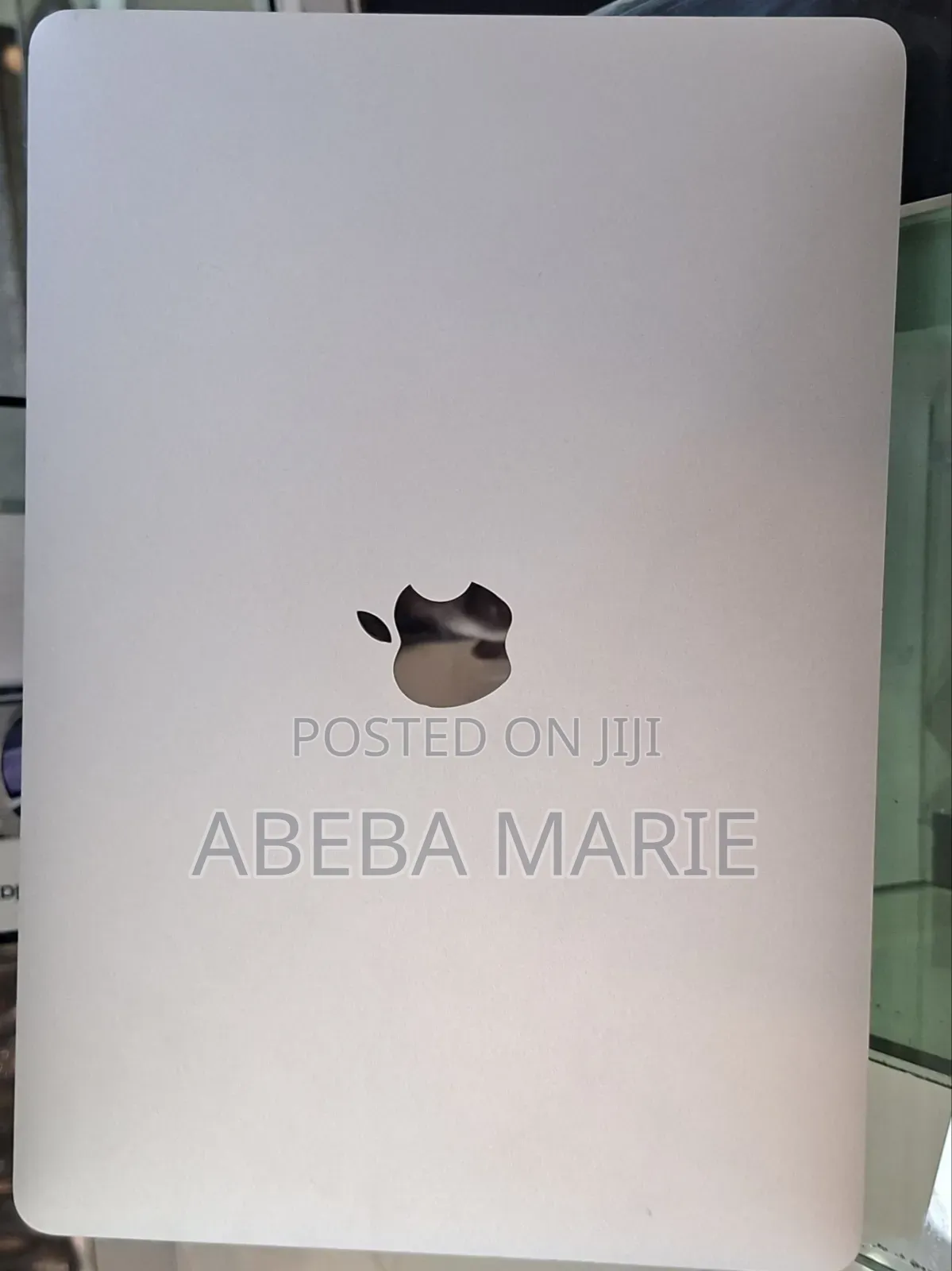 New Laptop Apple MacBook Pro 2023 M2 8GB Apple M2 SSD 512GB