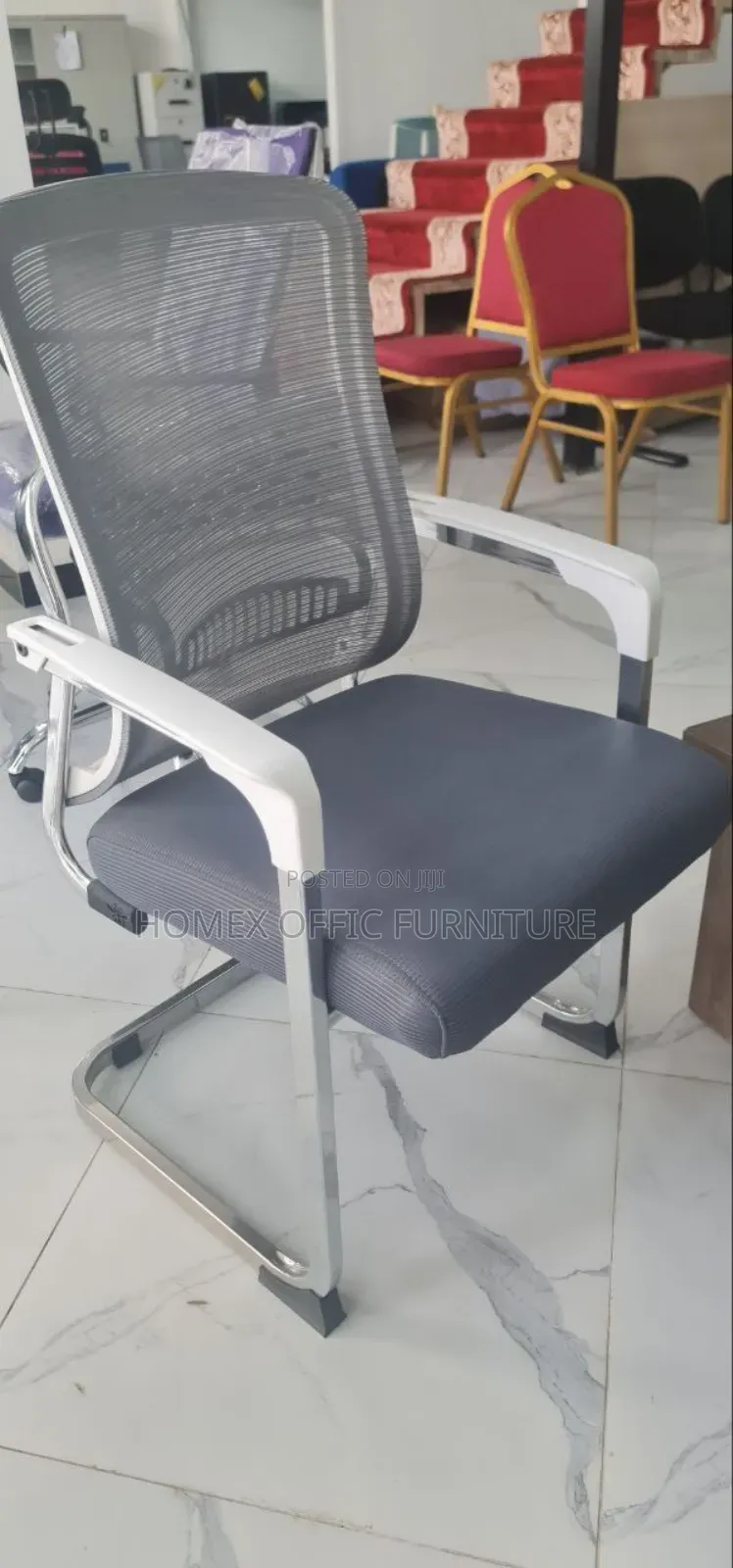 Modern Gust Chair -Comfortable
