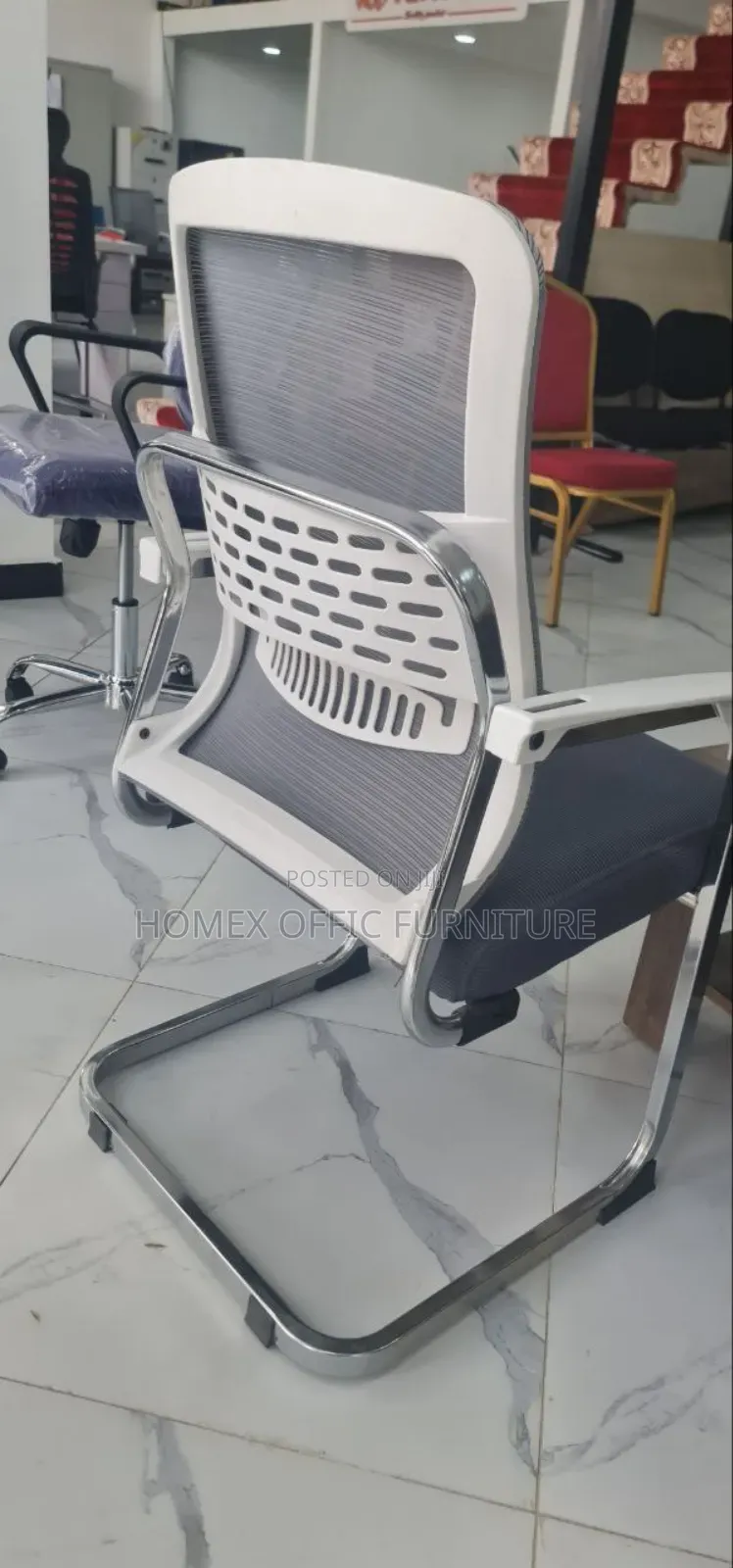 Modern Gust Chair -Comfortable