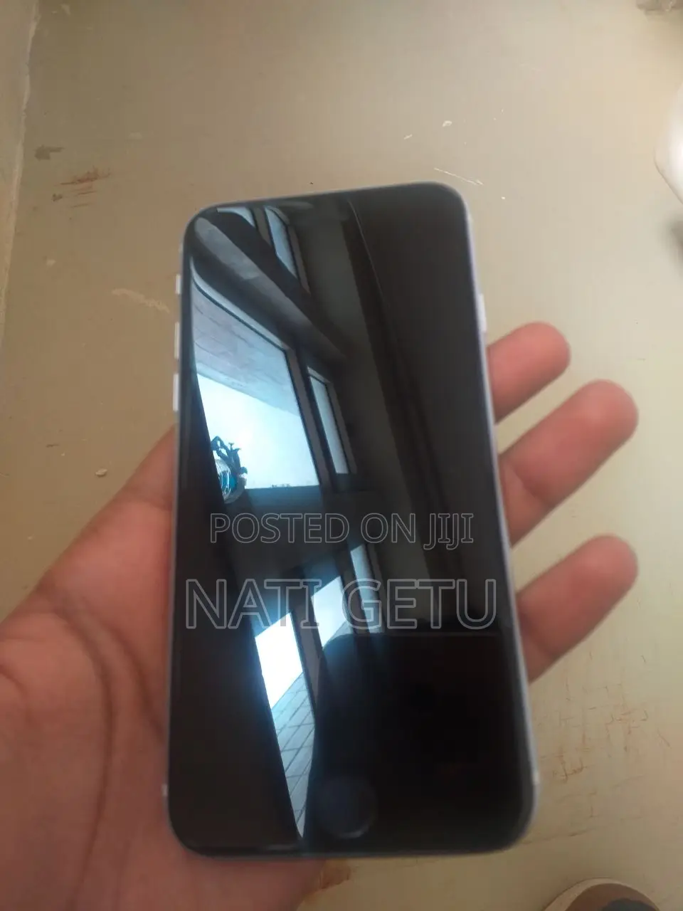 Apple iPhone SE (2020) 64 GB White