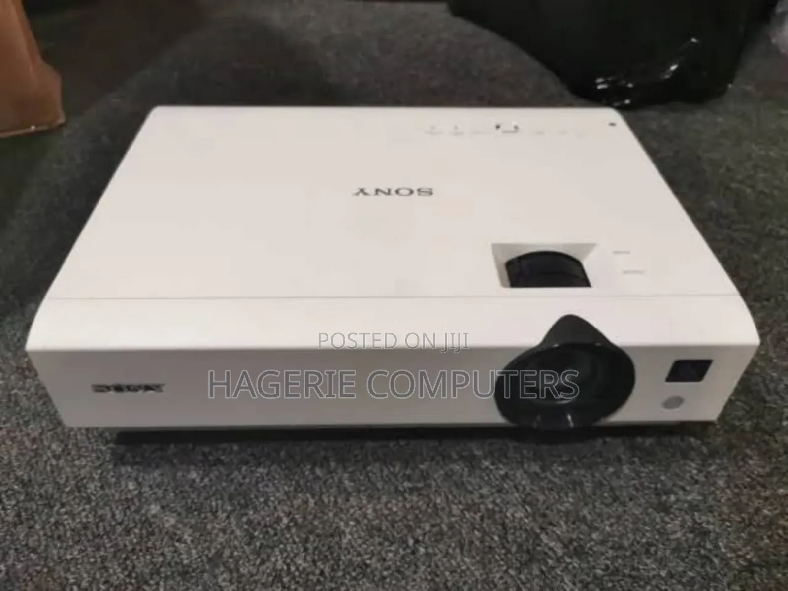 Dx 100 Sony Projector With Accessory