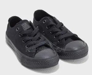 Photo - Adult Shoe # 32