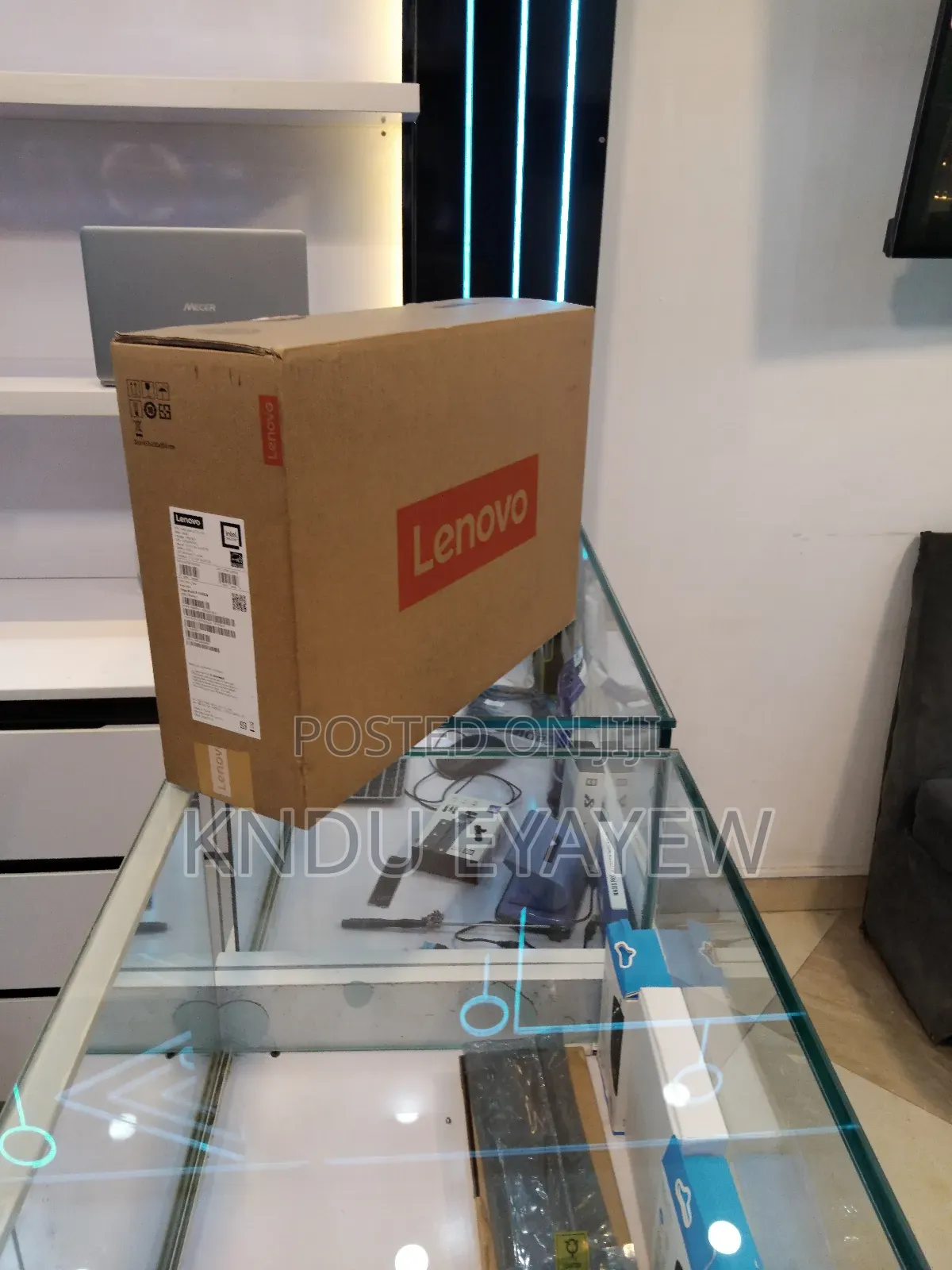 New Laptop Lenovo Yoga Book 9i 16GB Intel Core Ultra 7 SSD 1T