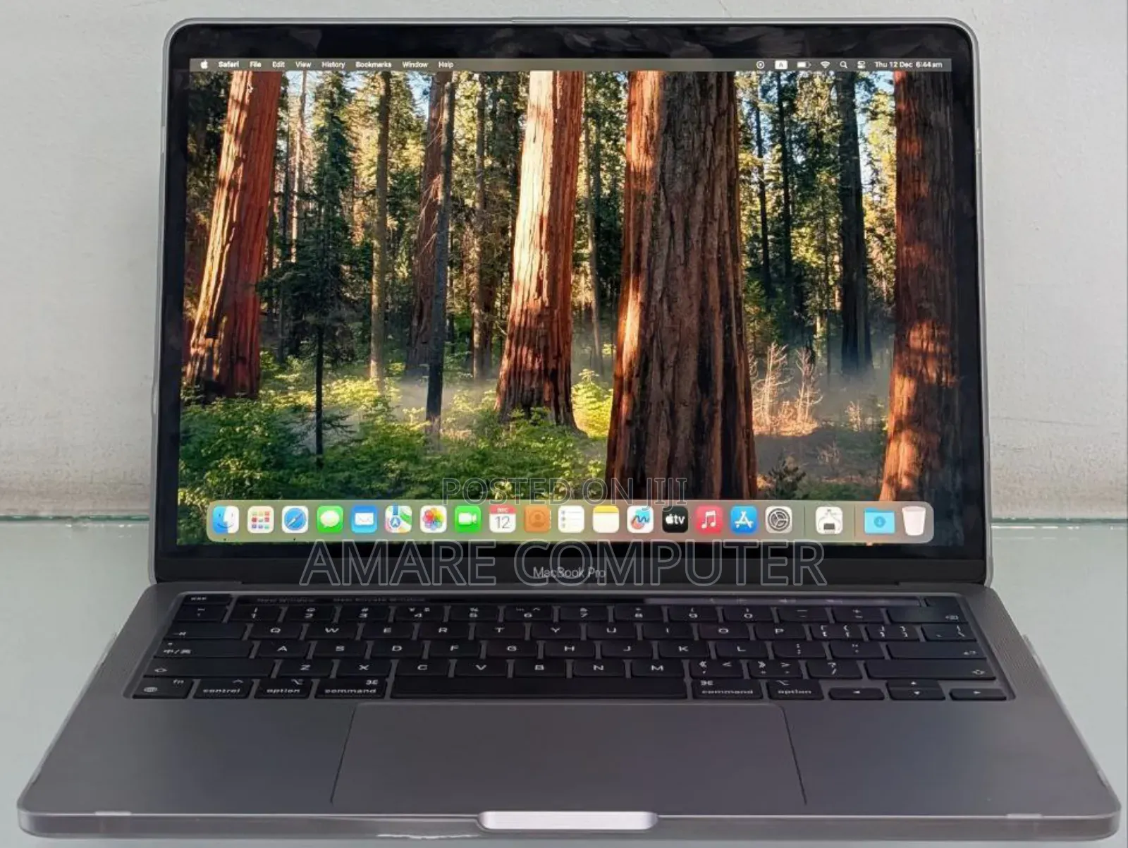 New Laptop Apple MacBook Pro 2020 M1 8GB Apple M1 Pro SSD 256GB