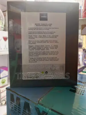 Bose Noise Cancelling Headphones 700.