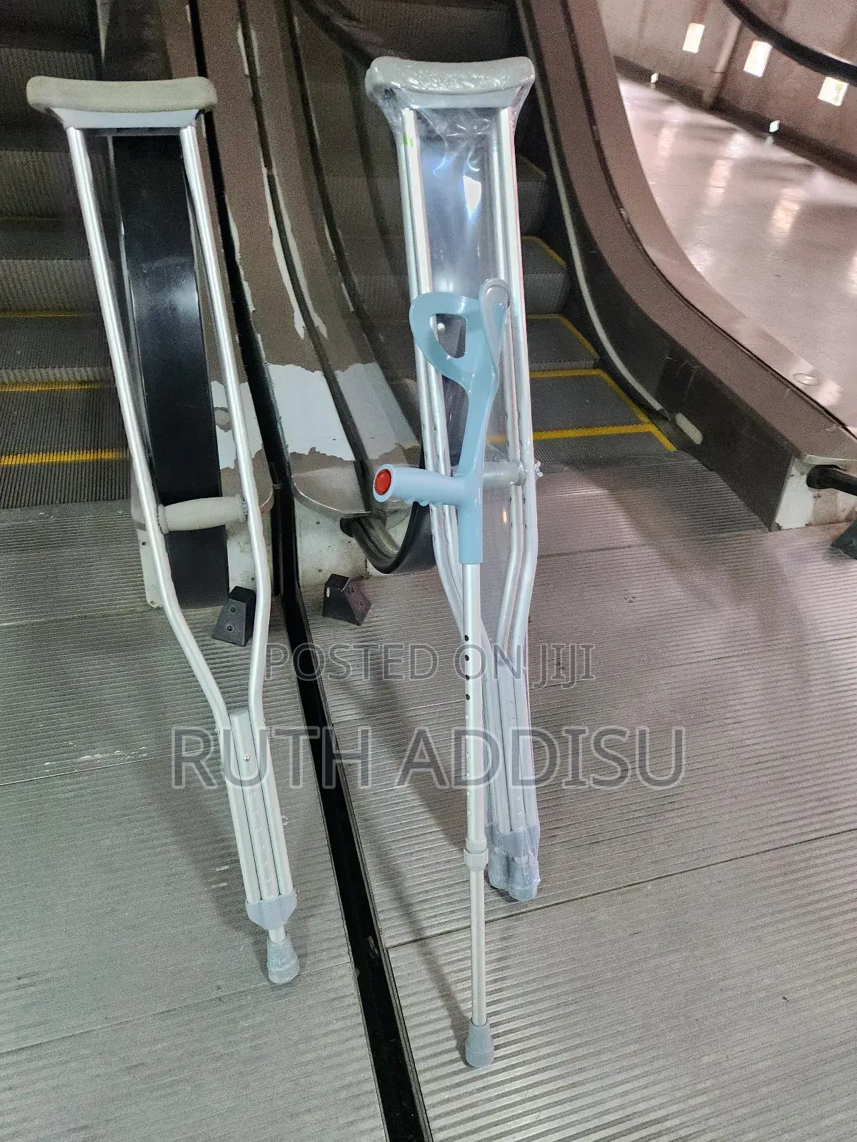 Axillary Crutches貿與axillary Bilateral Crutches輕易crutches連接crutches New