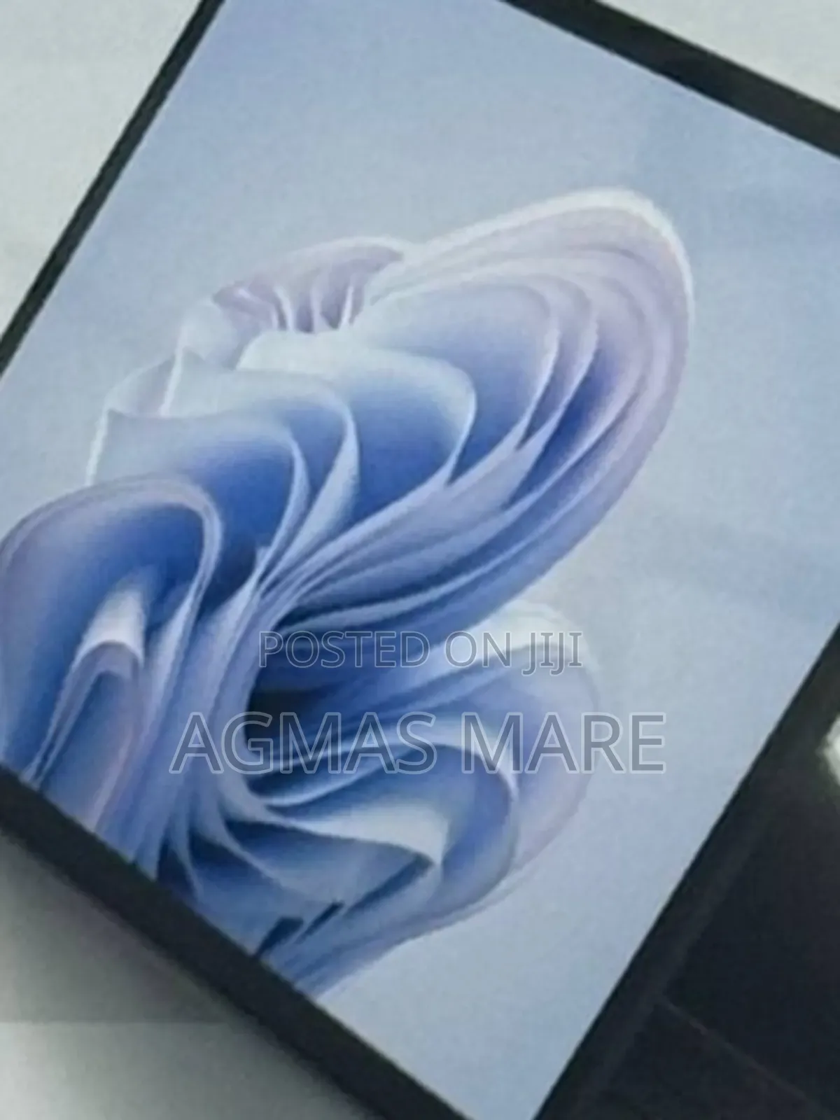 New Microsoft Surface Laptop 2 16GB Intel Core I7 SSHD (Hybrid) 512GB