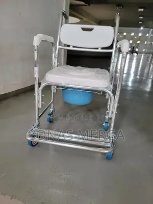 Photo - Toilet Chair for Elderly羚嚼- Wheelchair Shower - Bath Chair罔円toilet