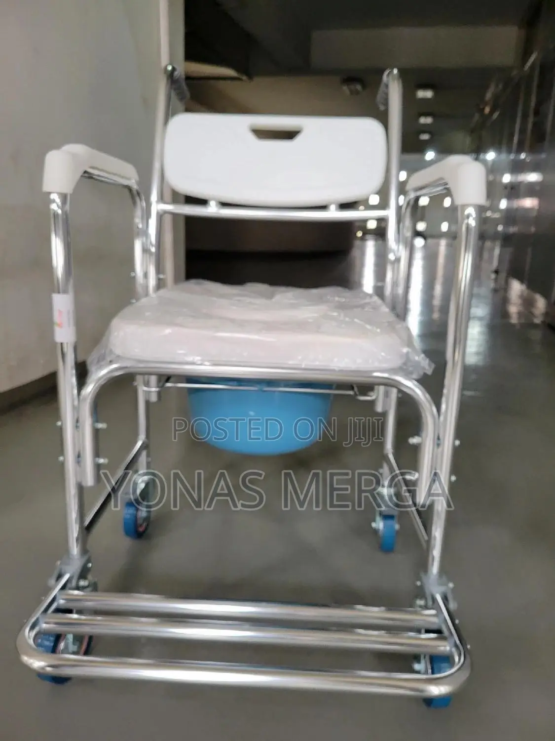 Wheeled Toilet Chair瑩燮wheelchair Shower 亞二commode Chair□曰space-Saving