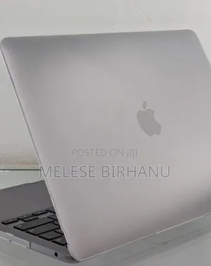 New Laptop Apple MacBook Pro 2022 M2 8GB Apple M2 SSD 256GB