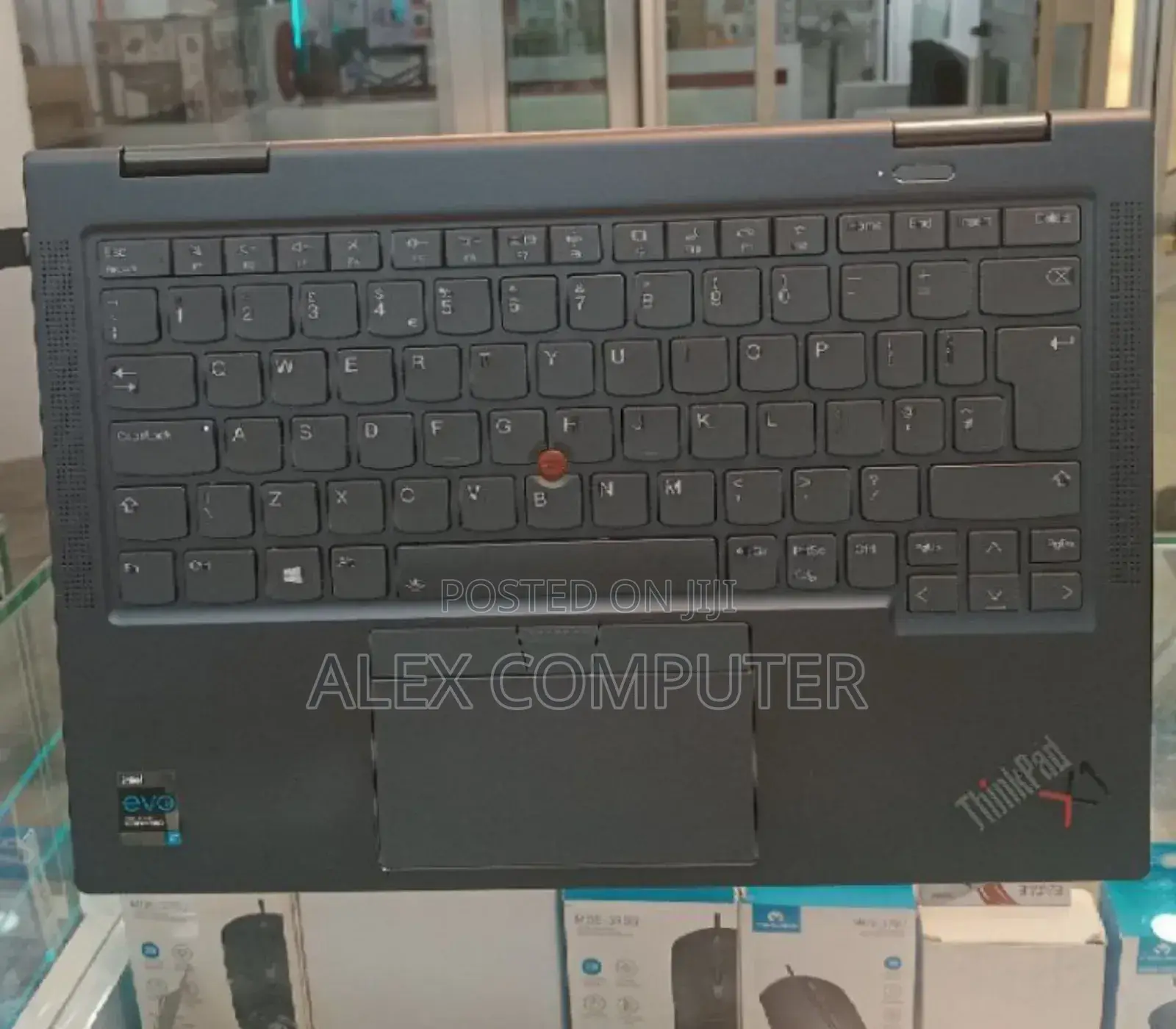 New Laptop Lenovo Thinkpad X1 Yoga 32GB Intel Core i7 SSD 512GB