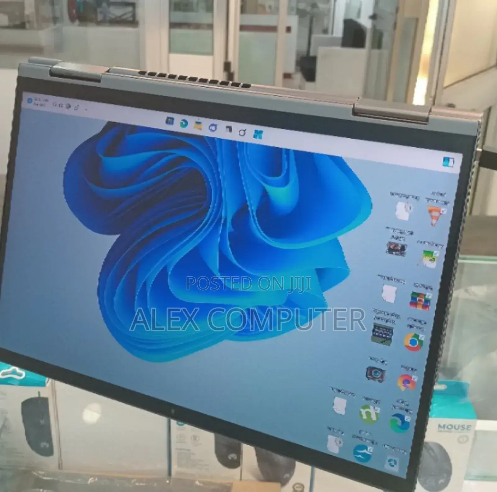 New Laptop Lenovo Thinkpad X1 Yoga 32GB Intel Core i7 SSD 512GB