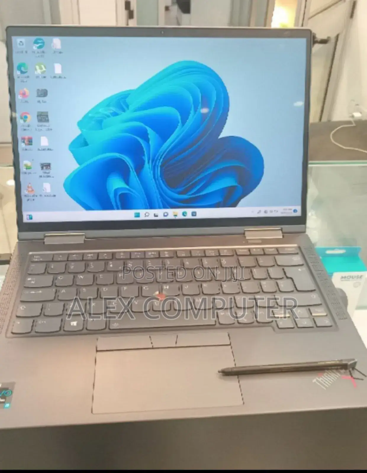 New Laptop Lenovo Thinkpad X1 Yoga 32GB Intel Core i7 SSD 512GB