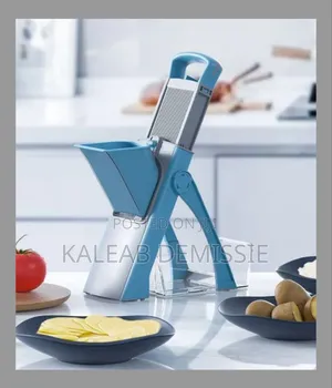 Photo - Multifunctional Vegetable Cutter