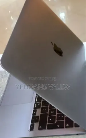 New Laptop Apple MacBook Air 2020 M1 8GB Intel Core I5 SSD 256GB