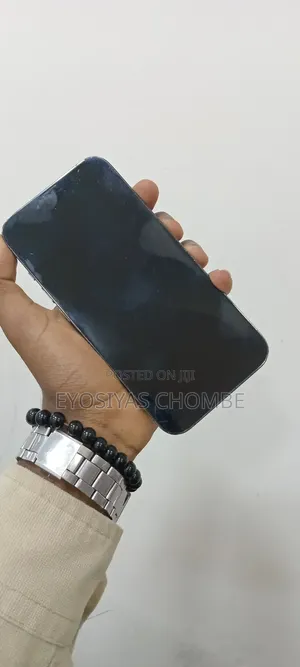 Photo - Apple iPhone 13 Pro 128 GB Bronze