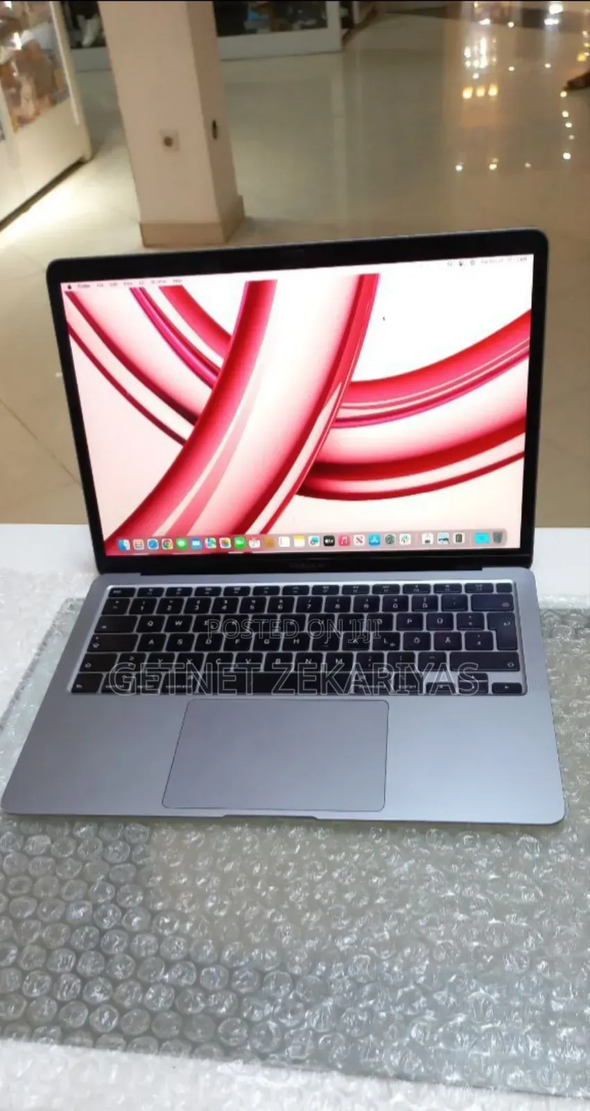 New Laptop Apple MacBook Air 2020 8GB Intel Core I5 SSD 256GB