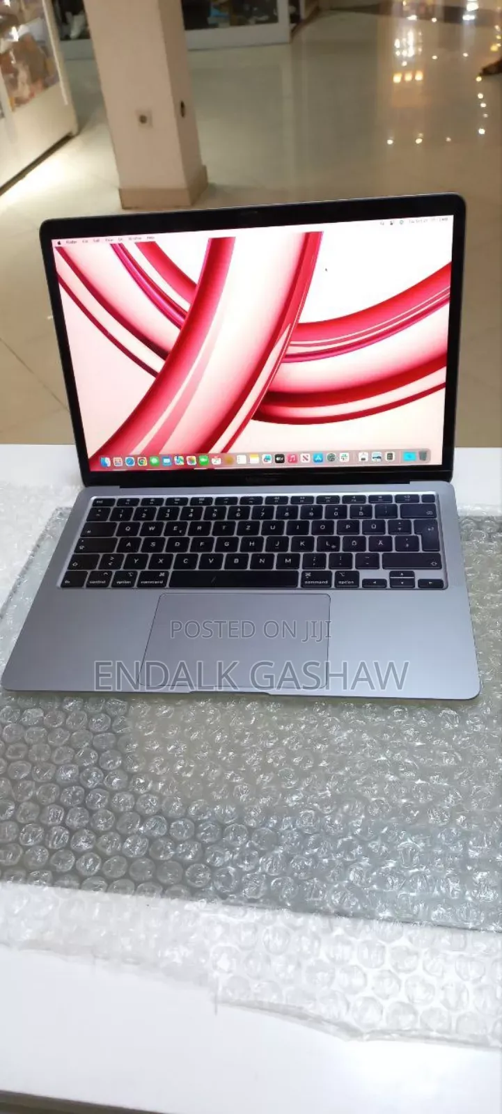 New Laptop Apple MacBook Air 2020 8GB Intel Core I5 SSD 256GB