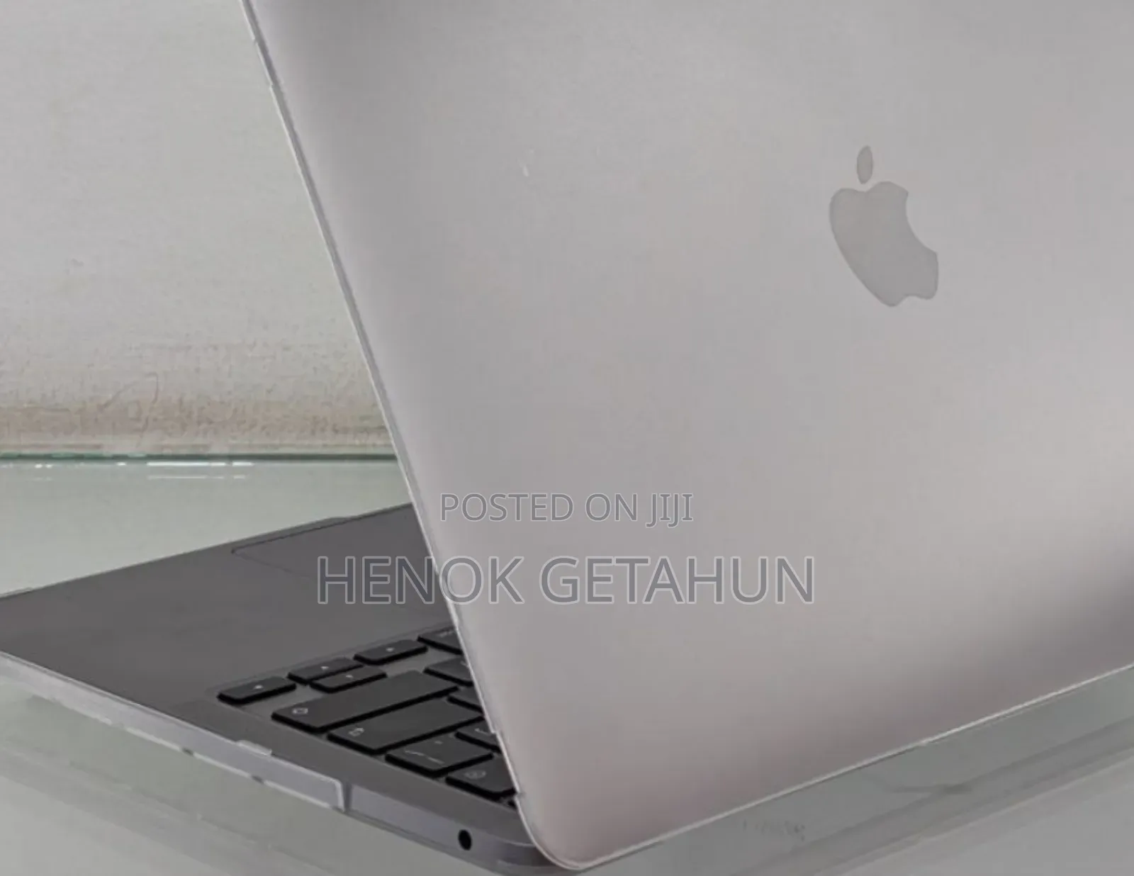 New Laptop Apple MacBook Pro M1 8GB SSD 256GB