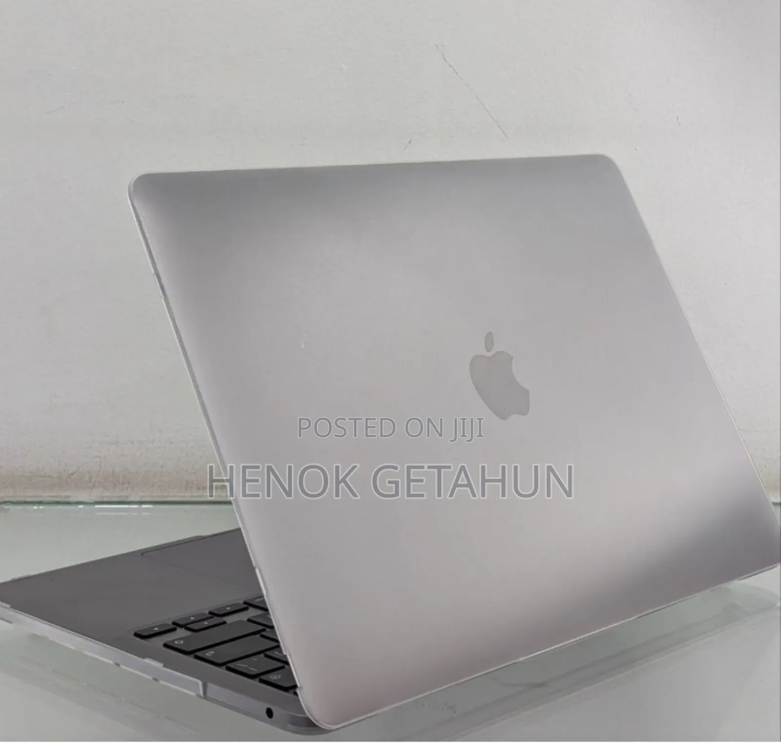 New Laptop Apple MacBook Pro M1 8GB SSD 256GB
