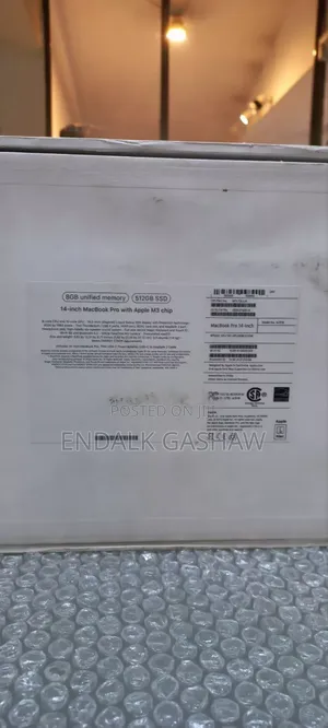 Photo - New Laptop Apple MacBook Pro 2023 M2 8GB Apple M3 SSD 512GB