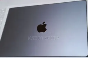 New Apple MacBook Air 2024 M3 13-Inch 8GB Intel Core I7 SSD 512GB