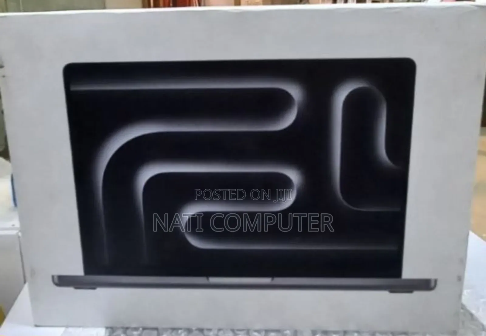 New Apple MacBook Air 2024 M3 13-Inch 8GB Intel Core I7 SSD 512GB