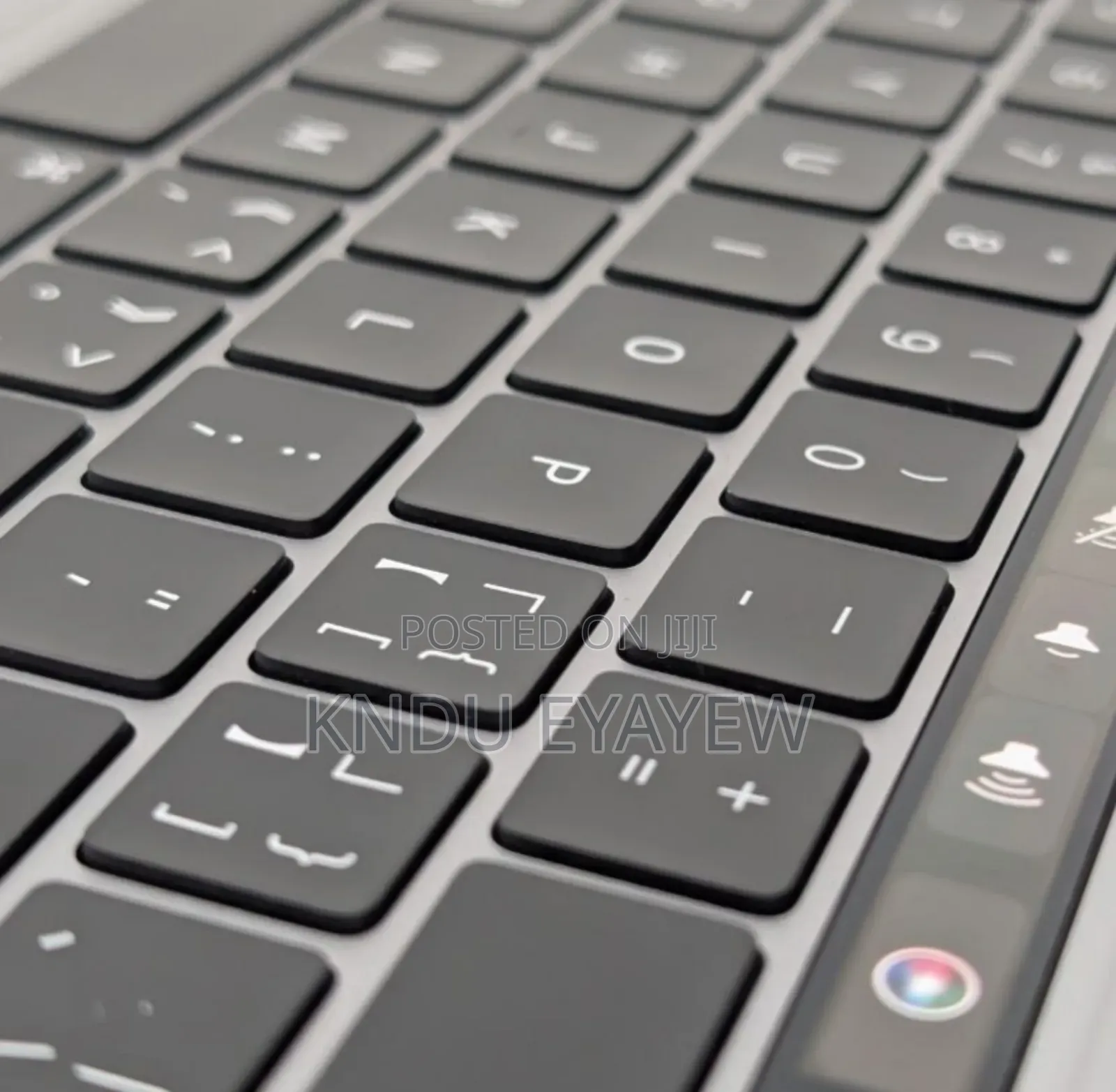 New Laptop Apple MacBook Pro M1 8GB Apple M1 SSD 256GB