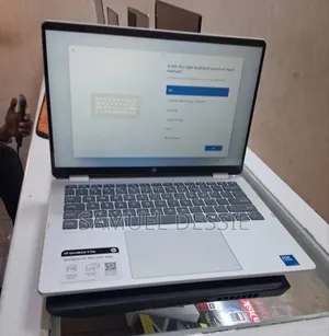 Photo - New Laptop HP OmniBook 5 Flip 16GB Intel Core Ultra 7 SSD 512GB