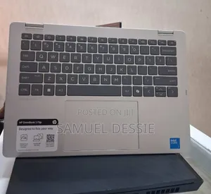 New Laptop HP OmniBook 5 Flip 16GB Intel Core Ultra 7 SSD 512GB