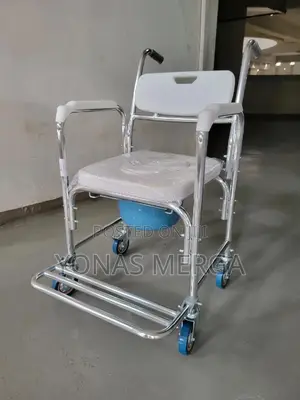Photo - Commode Chair畯喝toilet Chair耳凹4-In1 Multifunction Wheelchair雀觀pot Kit's