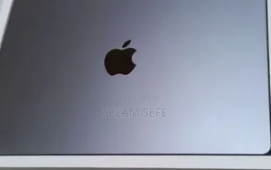 Photo - New Laptop Apple MacBook Pro 2019 8GB Intel Core I5 SSD 512GB