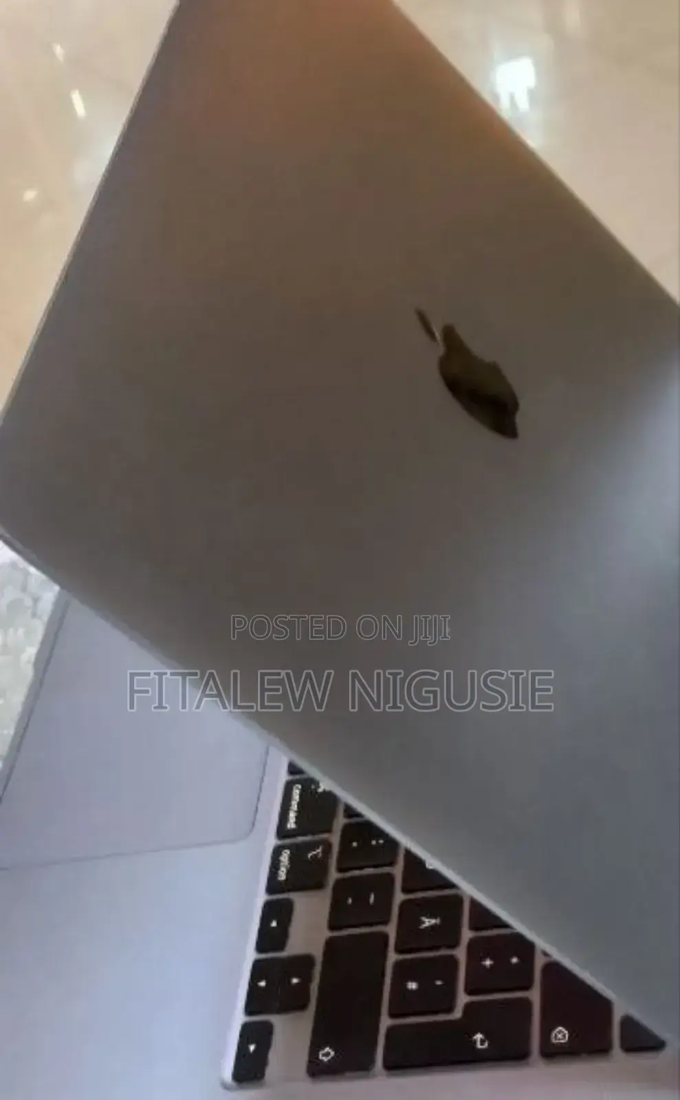 New Laptop Apple MacBook Air 2020 M1 8GB Intel Core I5 SSD 256GB