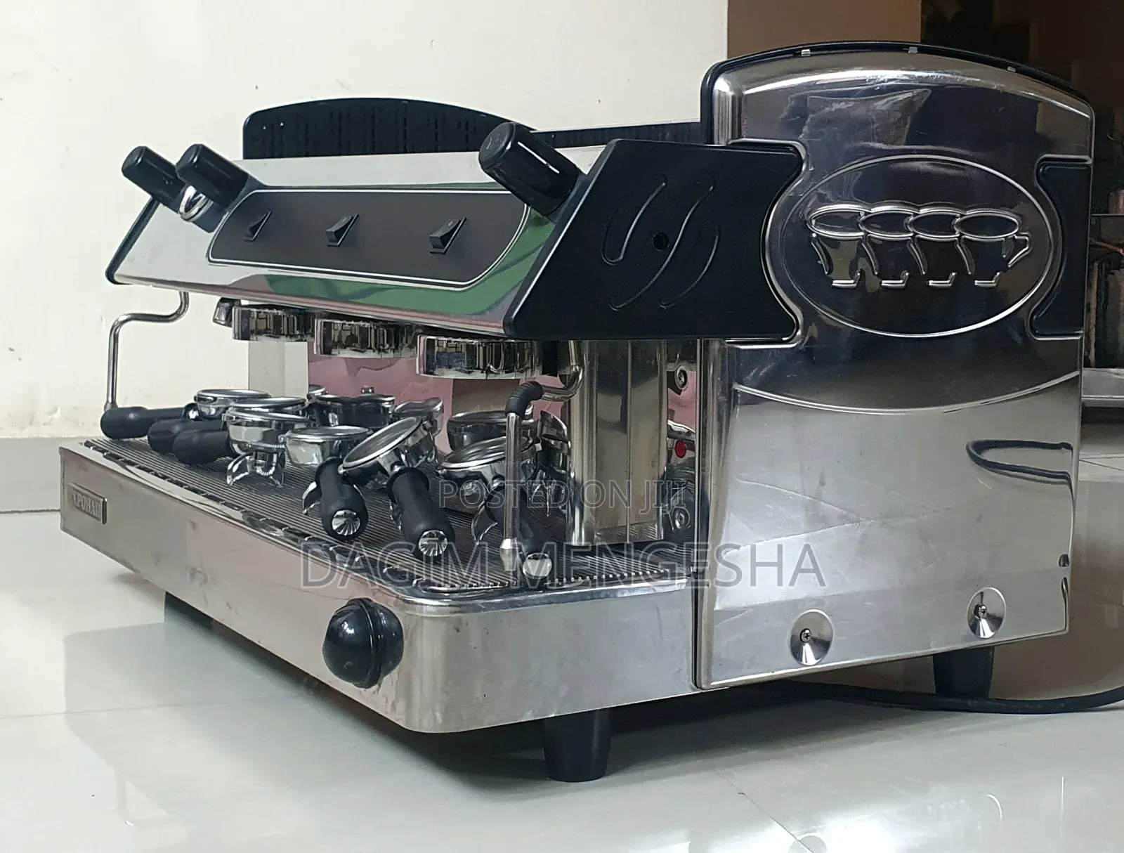 Espresso Coffee Machine / ባለ 3 መጭመቂያ ዘመናዊ የሻይ ማሽን