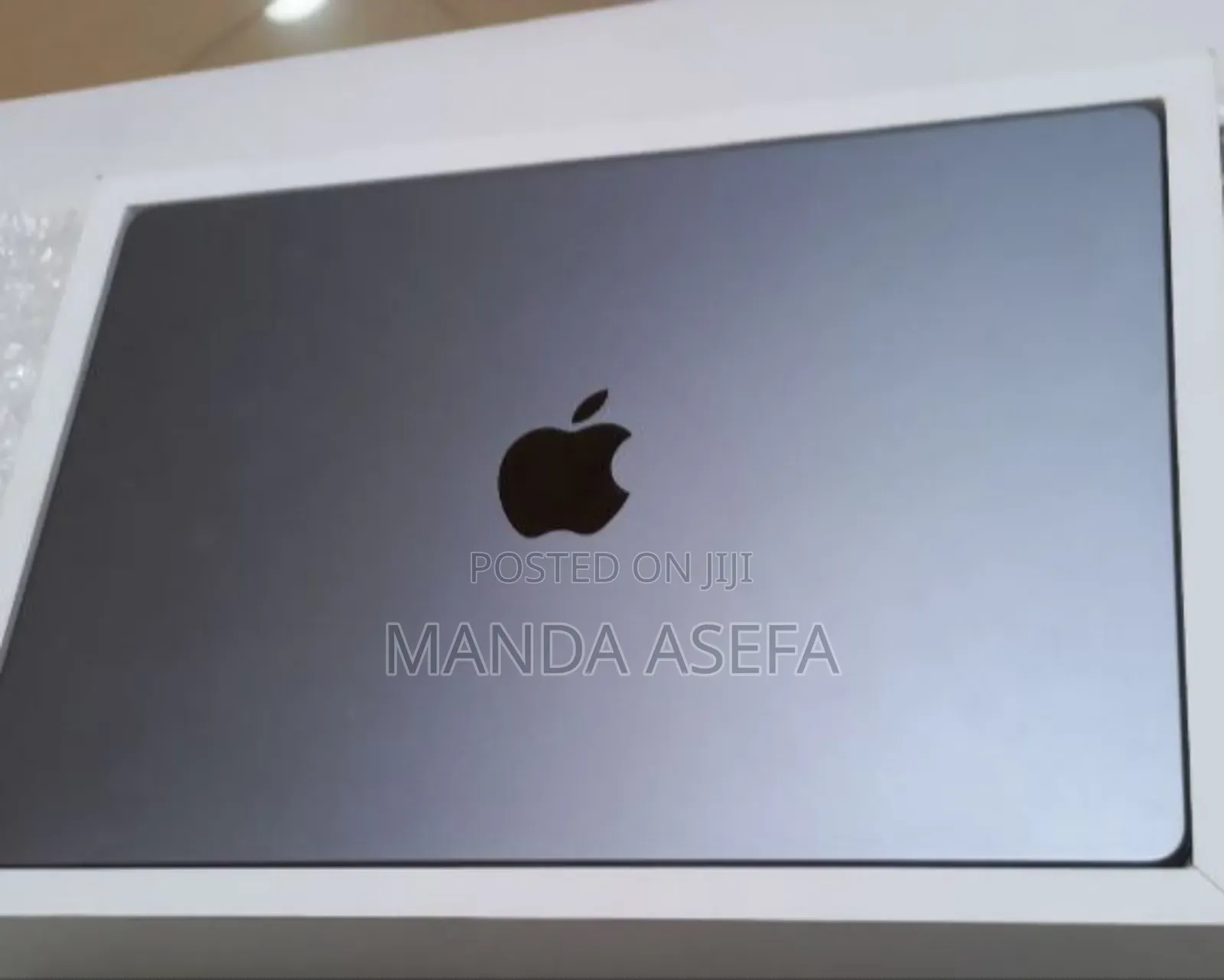 New Laptop Apple MacBook Pro 8GB Apple M3 SSD 512GB