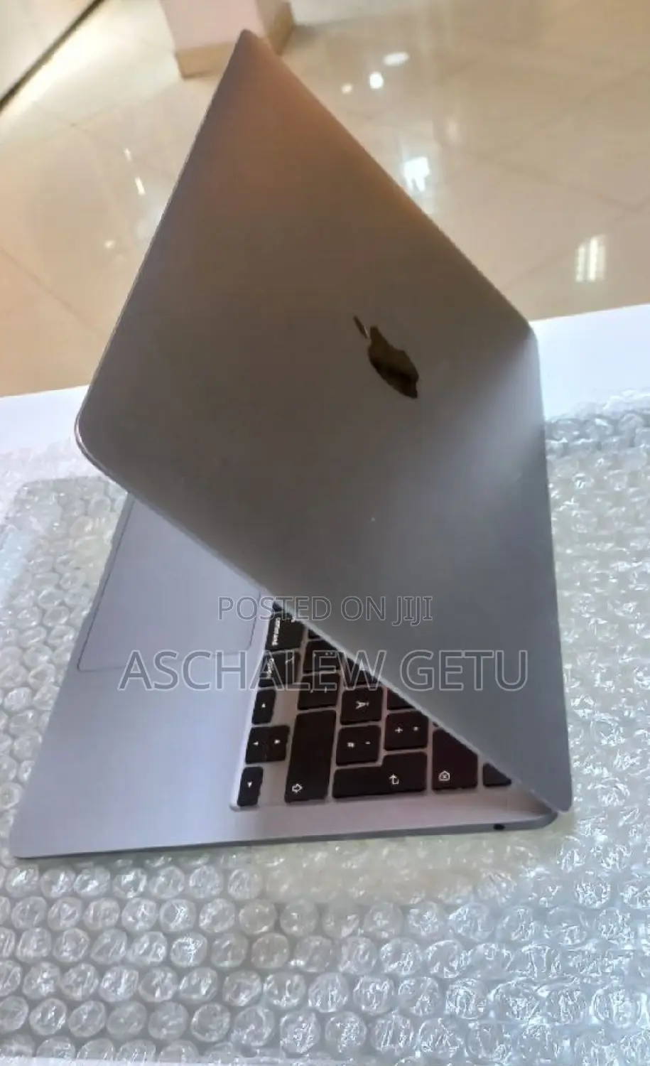 New Laptop Apple MacBook Air 2020 M1 8GB Intel Core I5 SSD 256GB